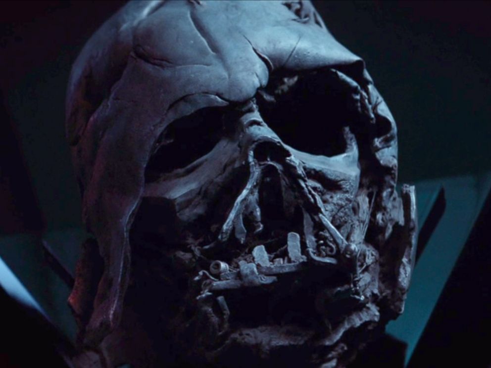 HT_star_wars_force_awakens_trailer_02_jef_150416_4x3_992